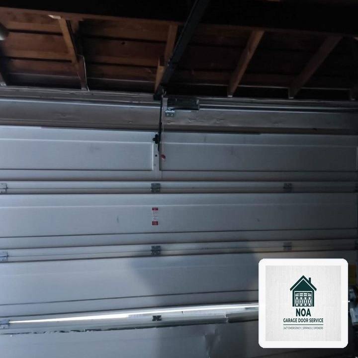 Noa Garage Door Service Dispatch in Medway (Millis Area): Heavy-Duty EPDM Perimeter & Bottom Seal Weatherproofing - Medway, MA